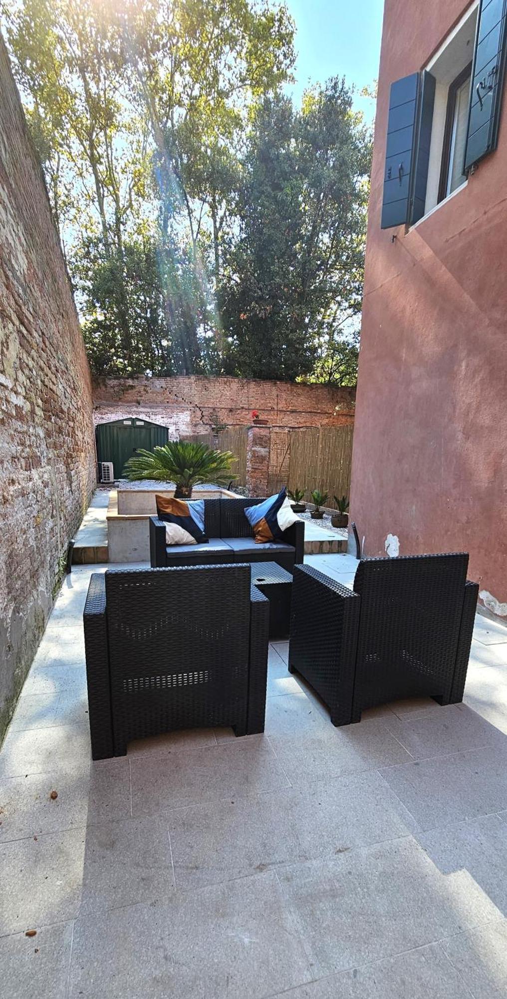 Small Villa With Private Garden Veneţia Exterior foto